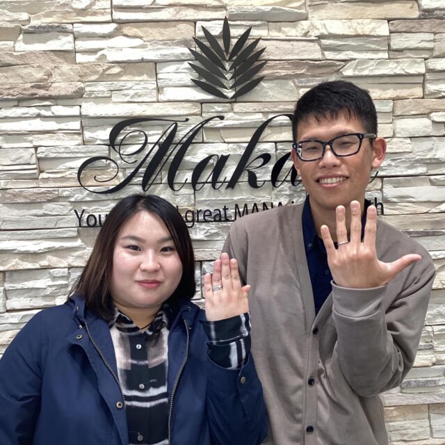 🌟滋賀県長浜市・栗東市よりご来店✨garden京都本店でマカナの婚約・結婚指輪をご成約頂きましたお二人様😊の本日はご納品🎁💍@garden_kyoto_ 【マイナビで色々見てる中で知り、来店しました！いろんな指輪と比較しながら自分たちがいいものを選べました！おすすめです！】@garden_bridal_index #ハワイウェディング #ハワイアンジュエリー #マカナ #makana #結婚指輪